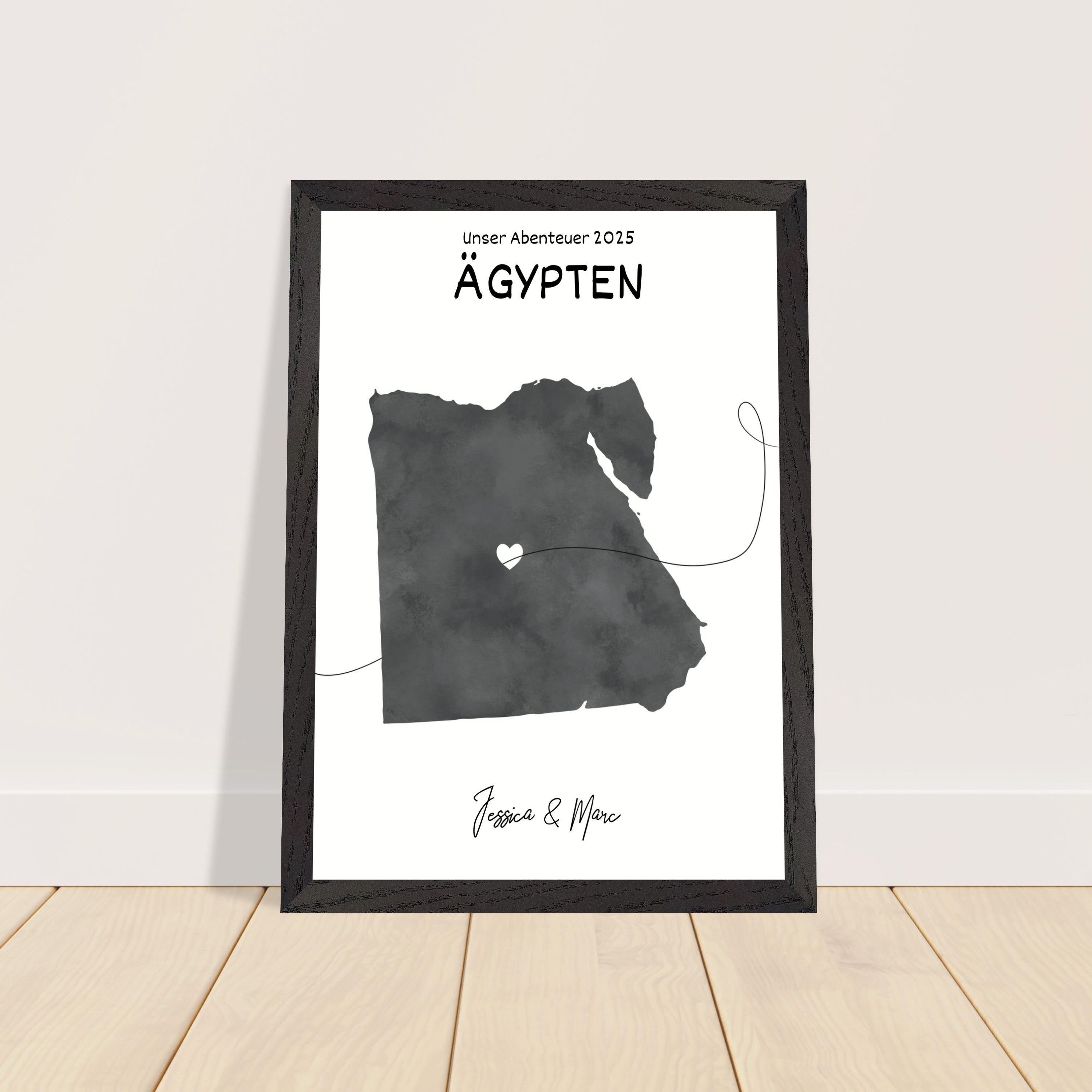 Personalisiertes Ägypten-Poster in Holzrahmen – Landkarte mit Namen, nachhaltiger Druck auf mattem Papier