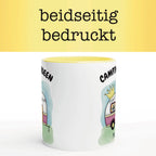 Weiße Tasse und Aufdruck „Camping King“, blauer Wohnwagen mit Krone und personalisiertem Namen. Personalisierbare Camping-Tasse für Camper und Vanlife-Fans.