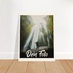 Personalisierbarer Holzdruck mit individuellem Foto und optionalem Text, in verschiedenen Größen erhältlich.